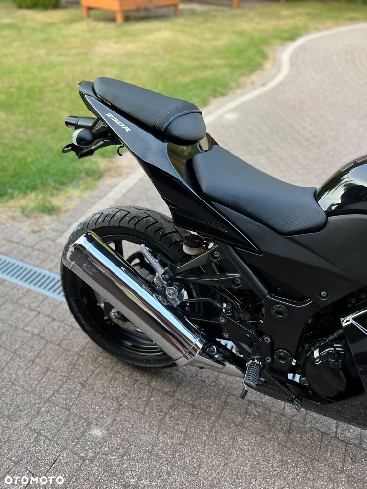 Kawasaki Ninja 250R - 23