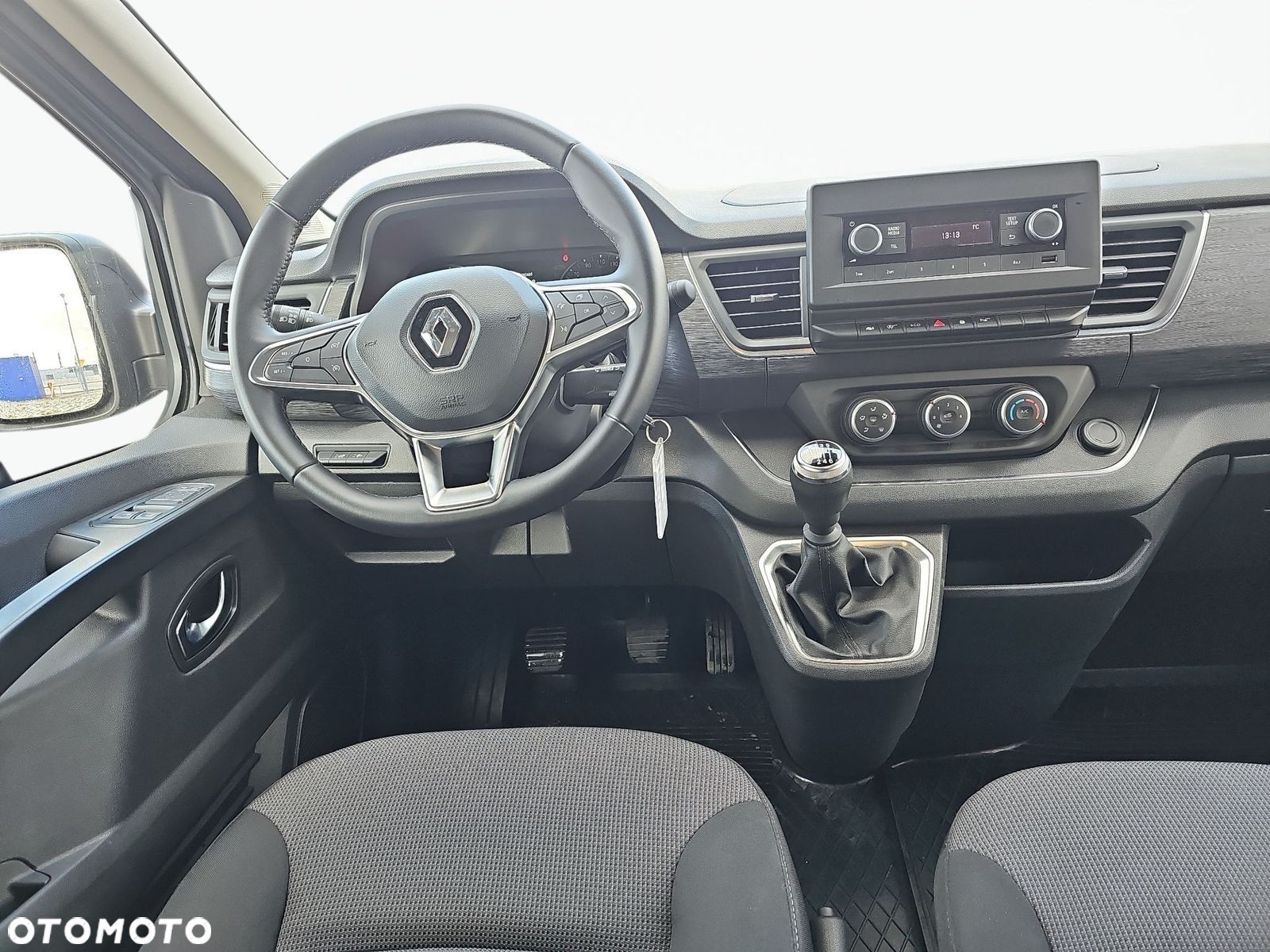Renault Trafic Grand SpaceClass 2.0 dCi - 11