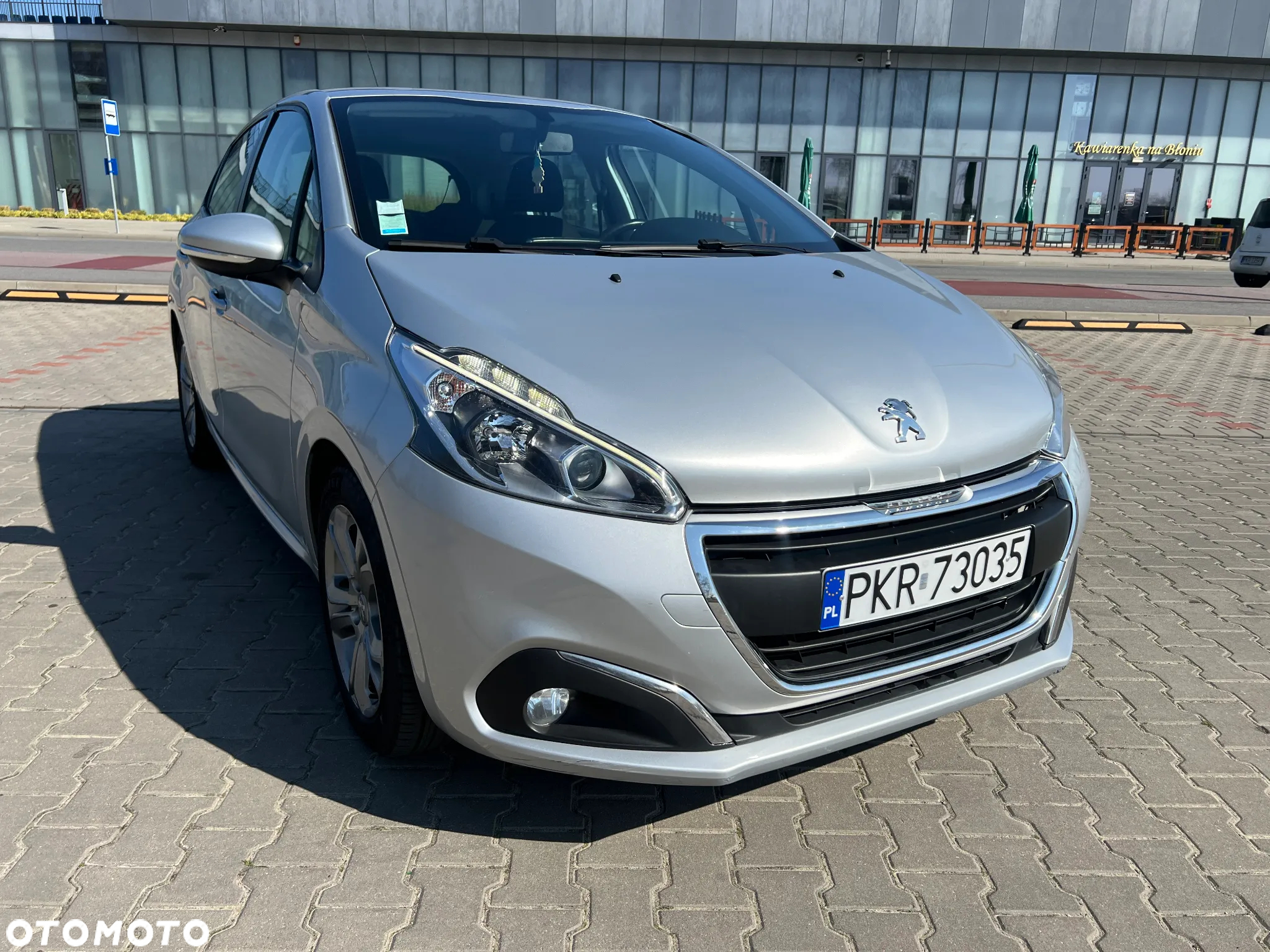 Peugeot 208 - 2