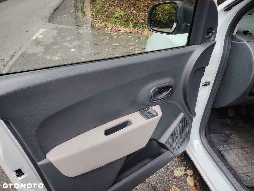 Dacia Lodgy 1.6 SCe Access S&S - 16