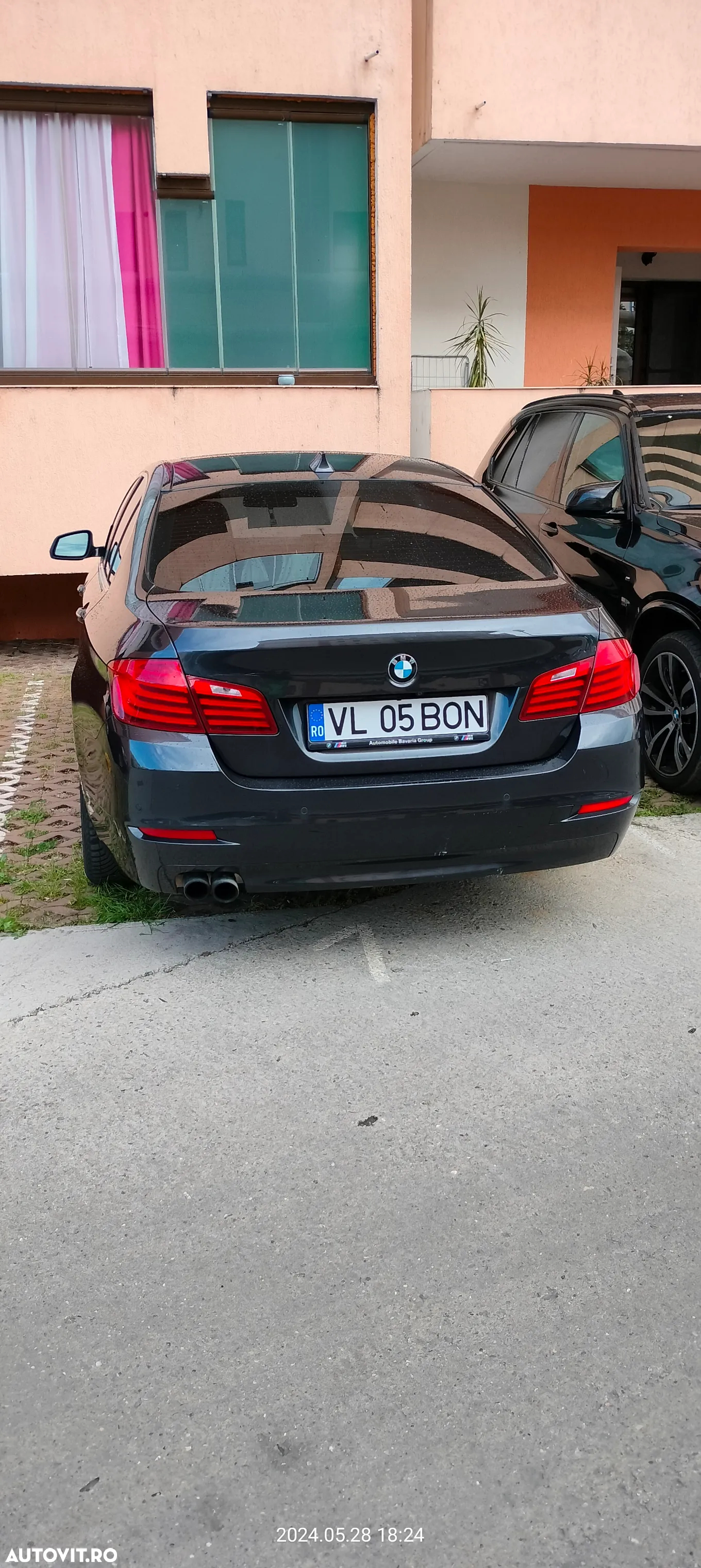 BMW Seria 5 528i xDrive Touring Aut. Modern Line - 13