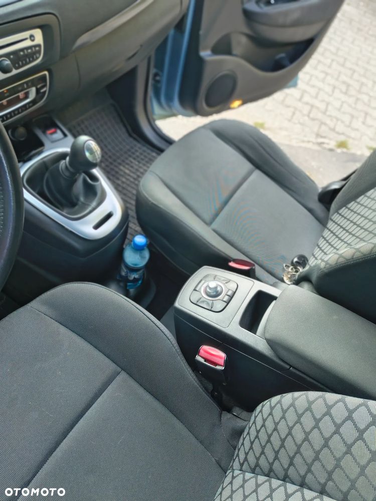Renault Scenic 1.5 dCi Luxe Expression - 13