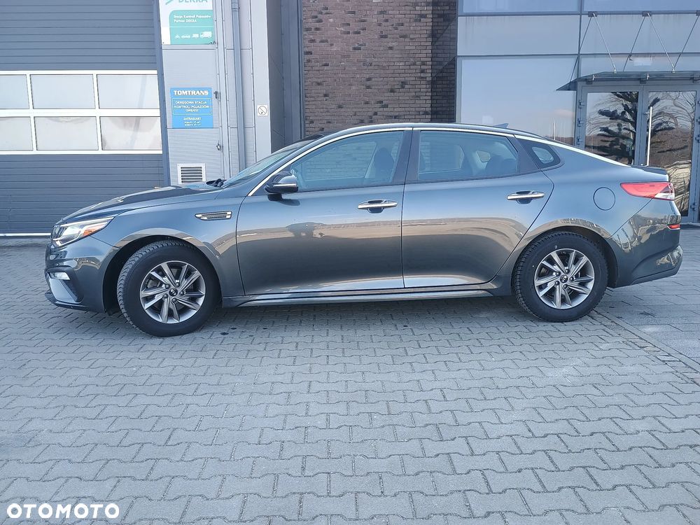 Kia Optima - 25