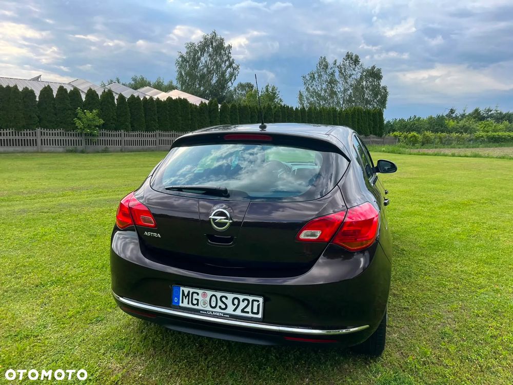 Opel Astra 1.6 Style - 10