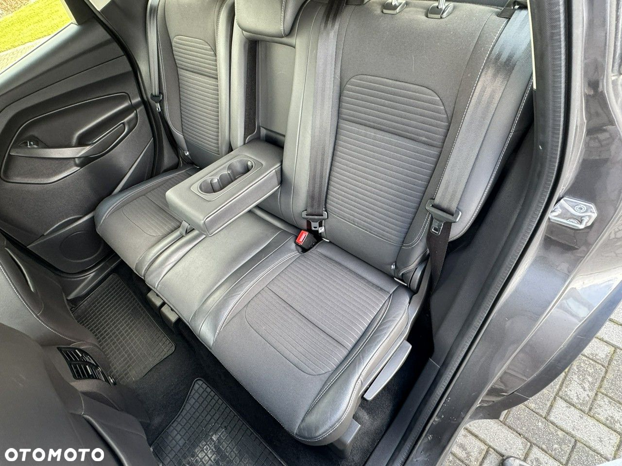 Ford Kuga - 20