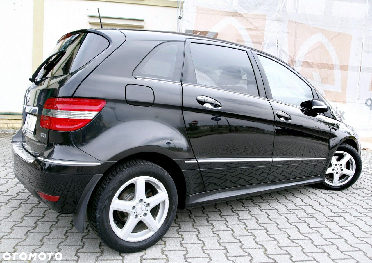 Mercedes-Benz Klasa B 180 CDI Autotronic Special Edition - 21