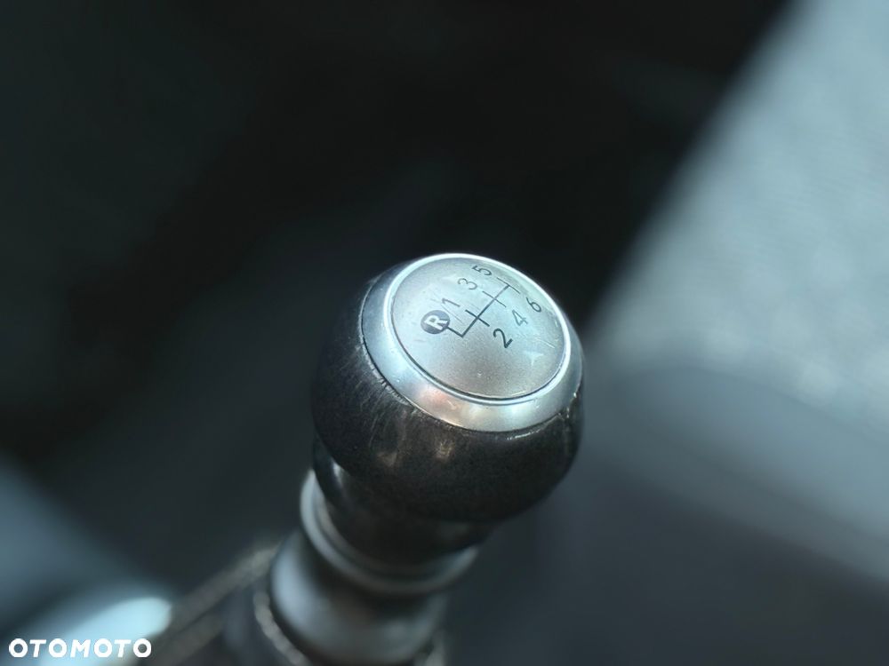 Toyota Yaris 1.33 Luna - 30