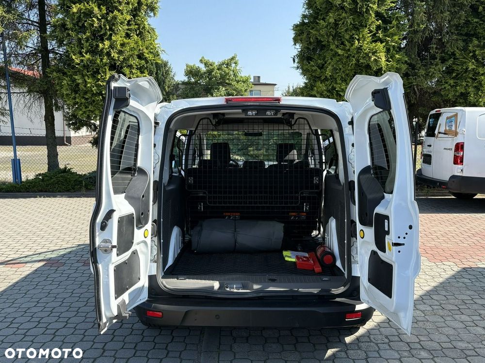 Ford Transit Connect - 25
