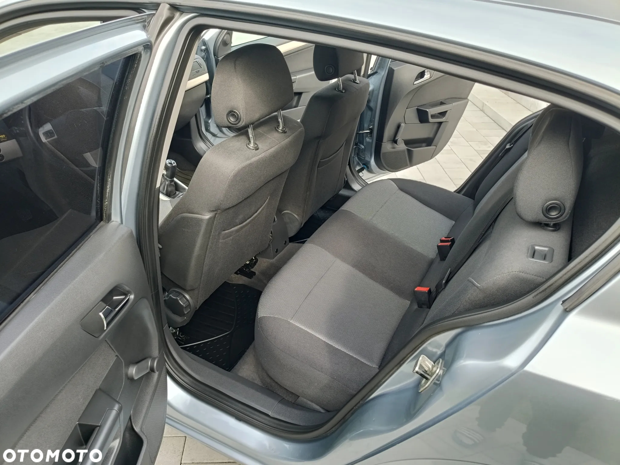 Opel Astra - 18