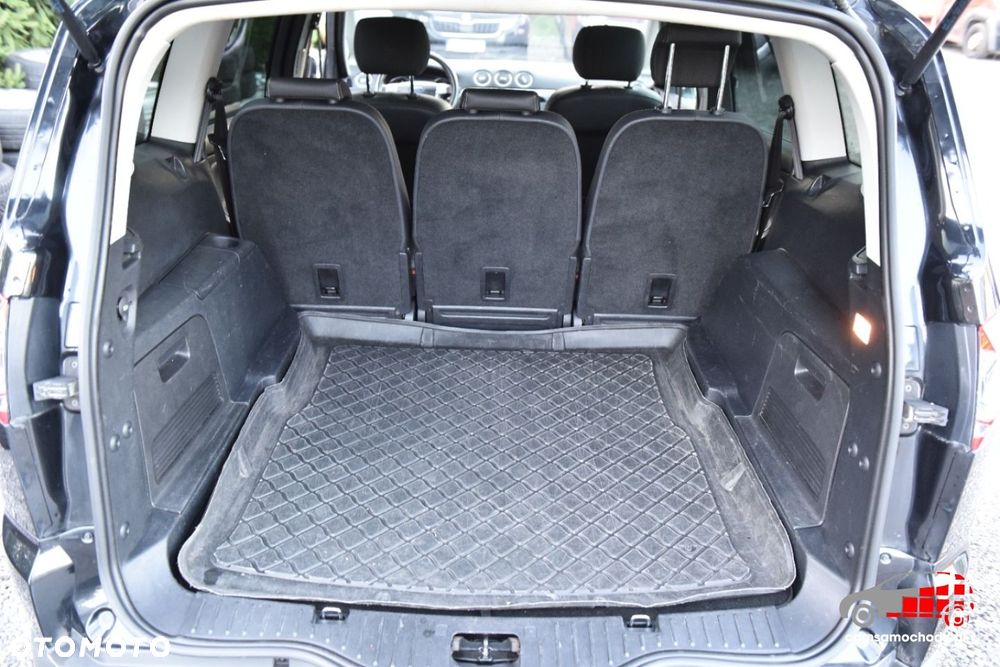 Ford S-Max - 19