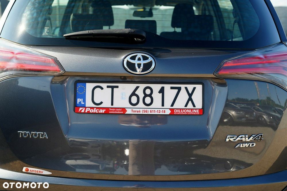Toyota RAV4 - 8