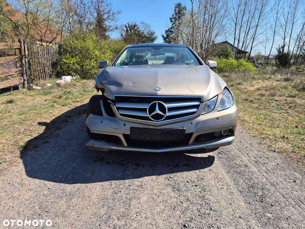 Mercedes-Benz Klasa E 250 CGI BlueEFFICIENCY Automatik Avantgarde - 1