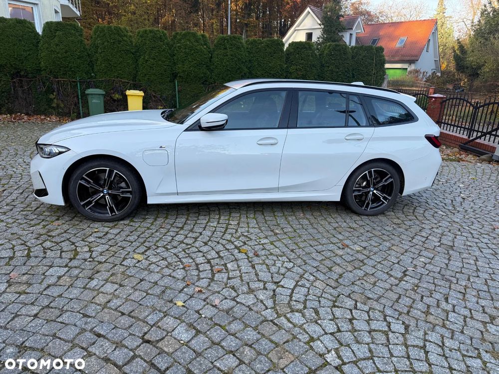 BMW Seria 3 330e M Sport sport - 4