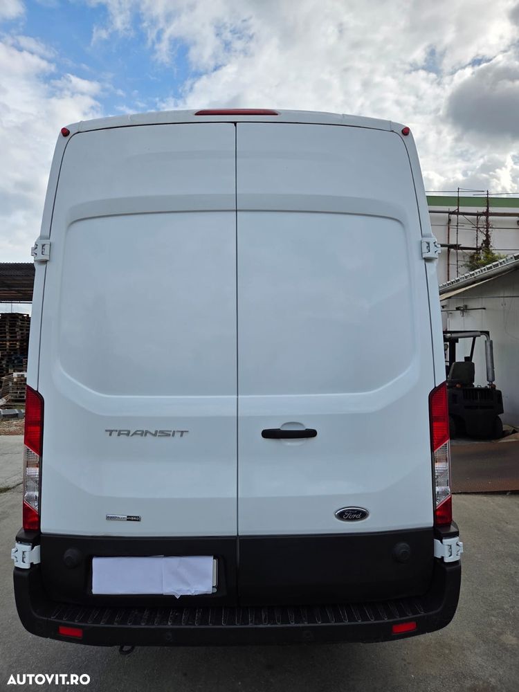 Ford Transit - 12