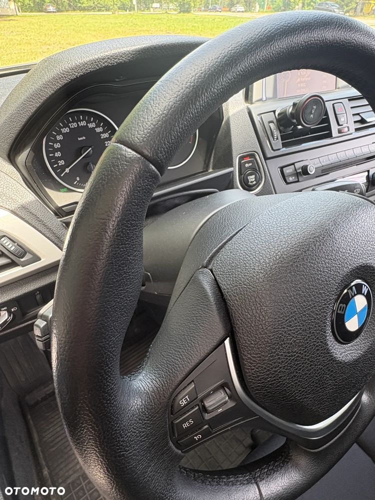 BMW Seria 1 116i - 20