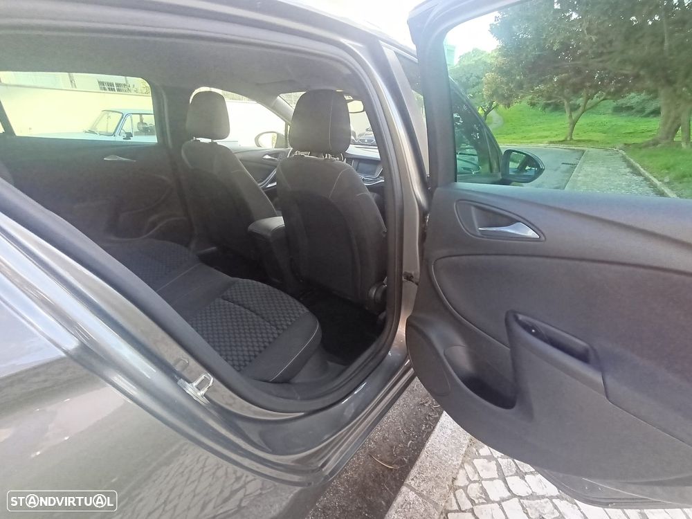 Opel Astra 1.6 CDTI Business Edition S/S - 23