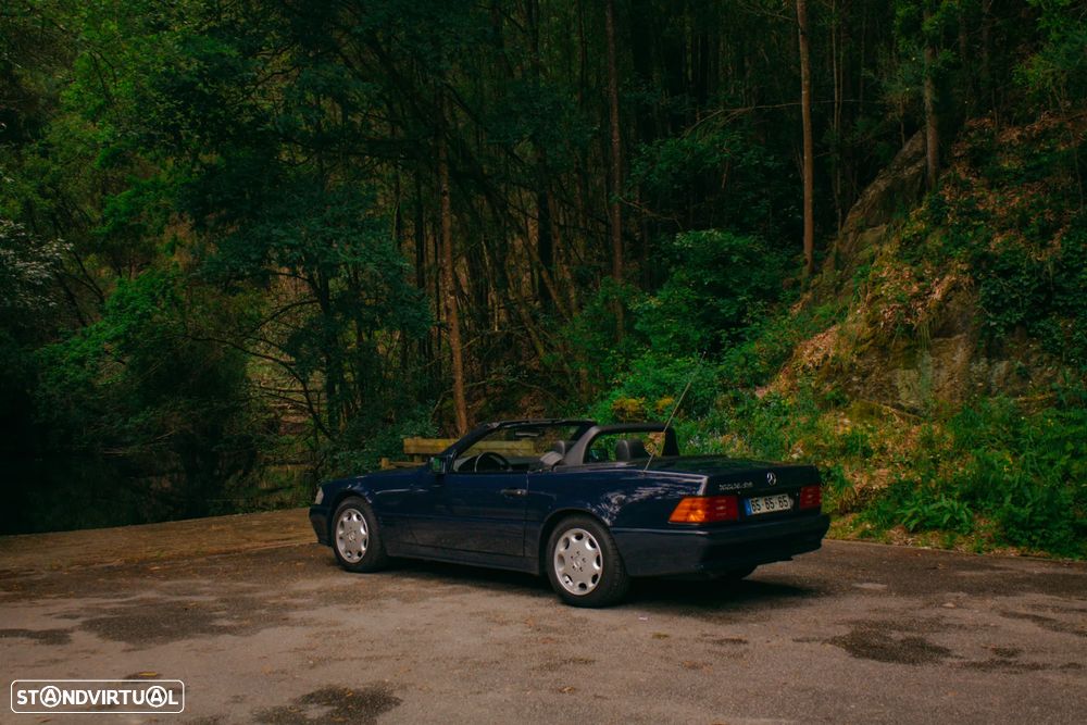 Mercedes-Benz SL 300 Standard - 19