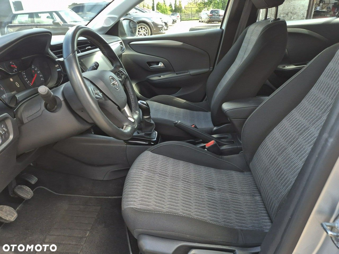 Opel Corsa 1.2 Edition S&S - 11