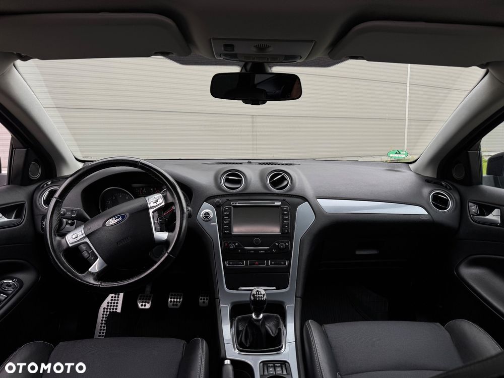 Ford Mondeo - 23