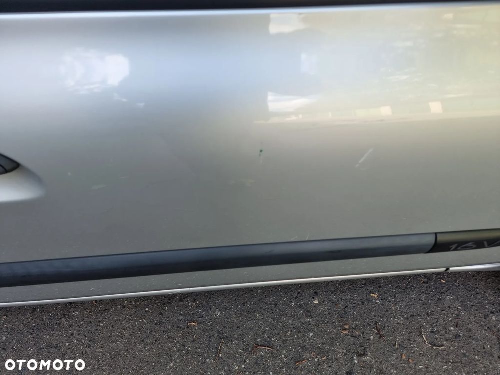 Renault Clio 1.2 16V Confort Authentique - 16