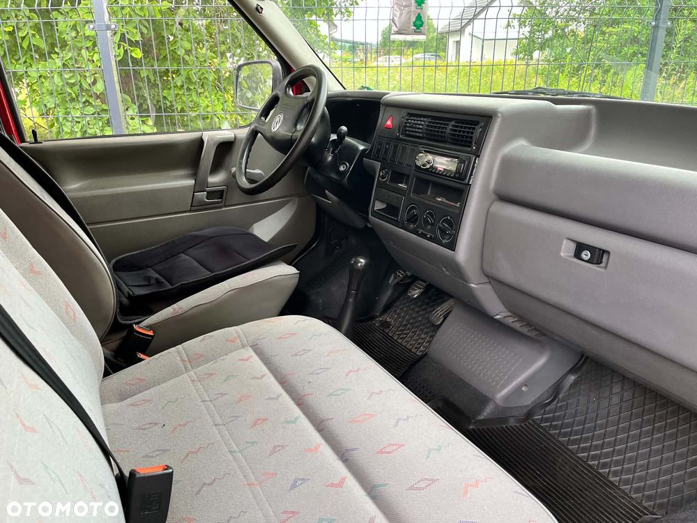 Volkswagen Transporter - 2