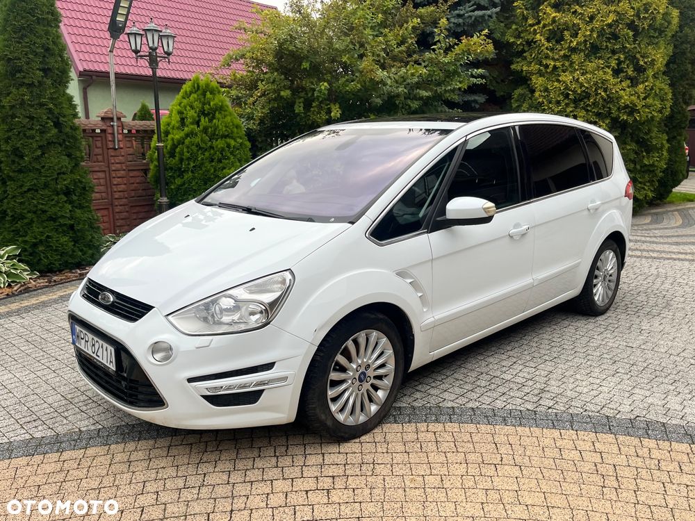 Ford S-Max - 12