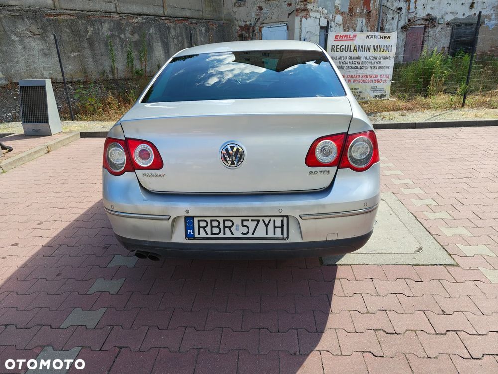 Volkswagen Passat 2.0 TDI DPF DSG Individual - 22