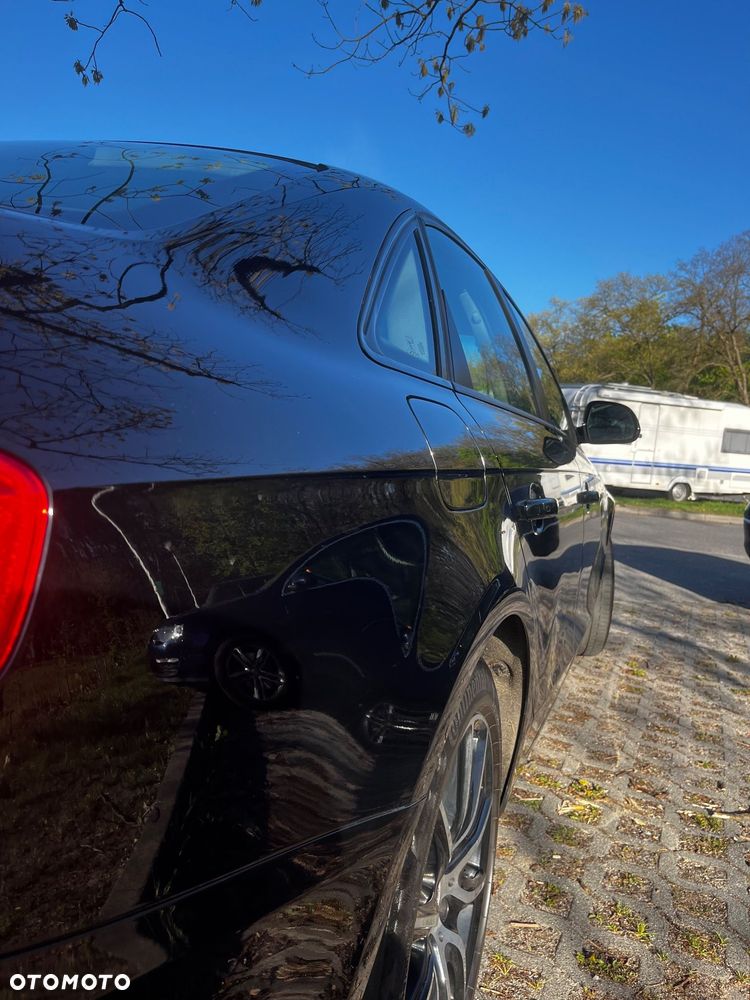 Audi A4 Limousine - 4
