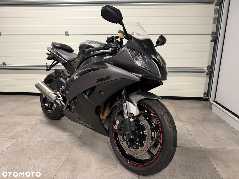 Yamaha R6 - 8