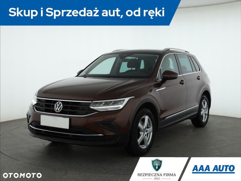 Volkswagen Tiguan - 3