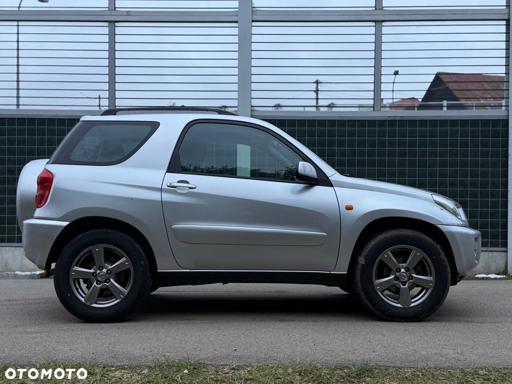 Toyota RAV4 4x2 - 12