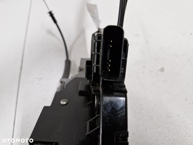 HYUNDAI TUCSON 3 III ZAMEK DRZWI PRAWY PRZÓD PRZEDNI 5 PIN EU 81320-D3000 - 3