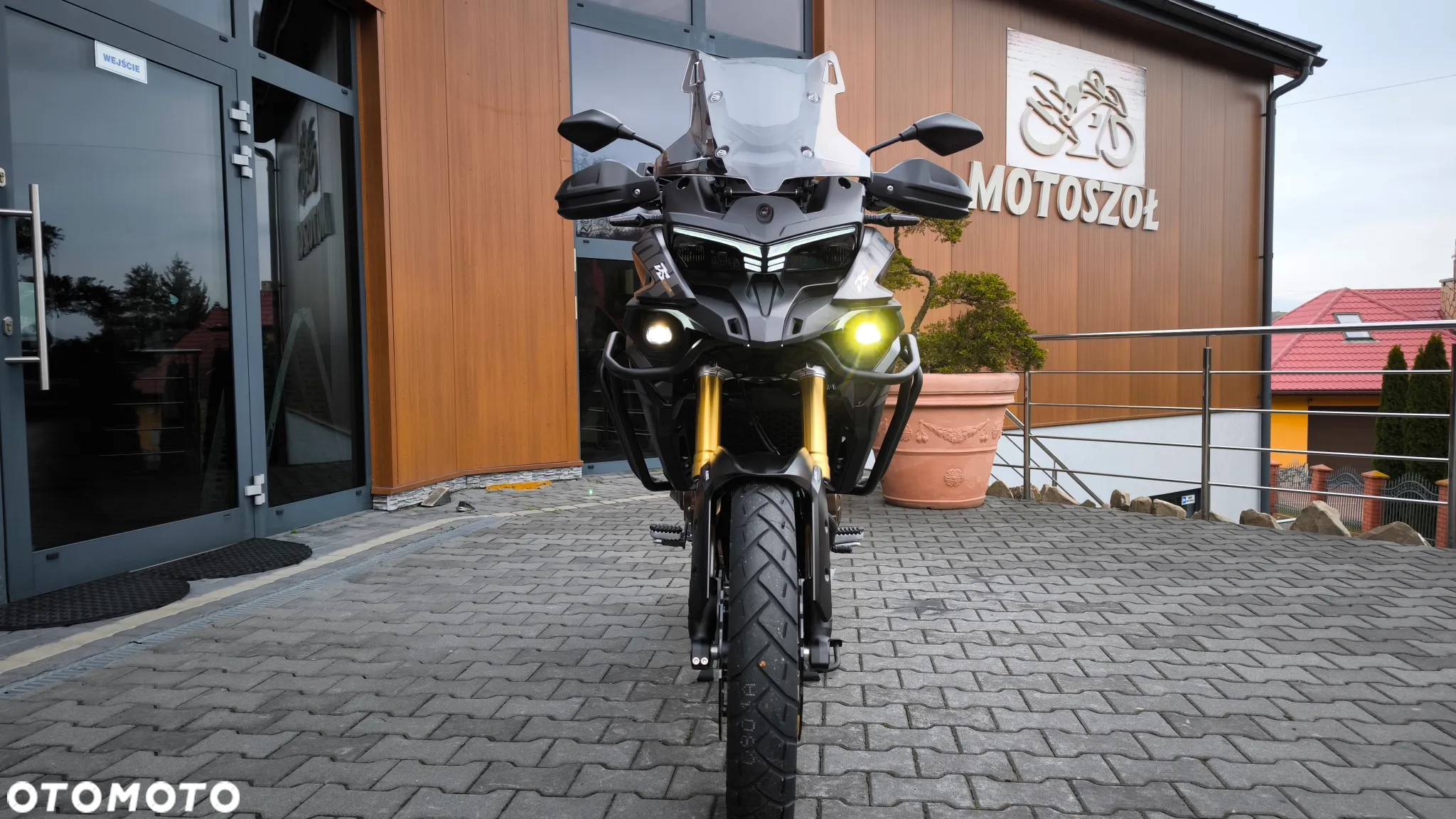VOGE 625DSX - 7