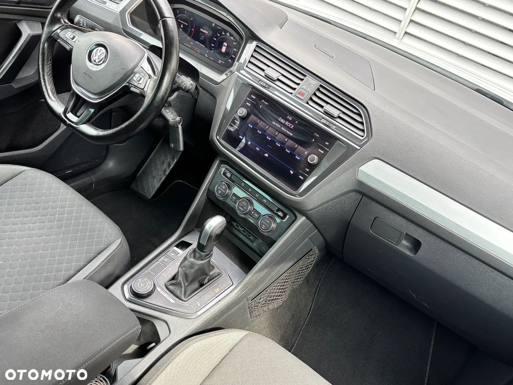 Volkswagen Tiguan 2.0 TDI SCR 4Motion (BlueMotion Techn.) DSG Highline - 38