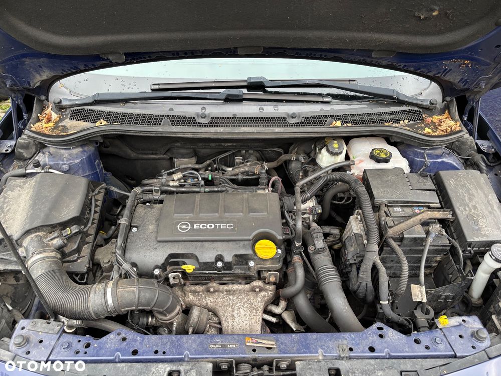 Opel Astra 1.4 T Cosmo EU6 - 11
