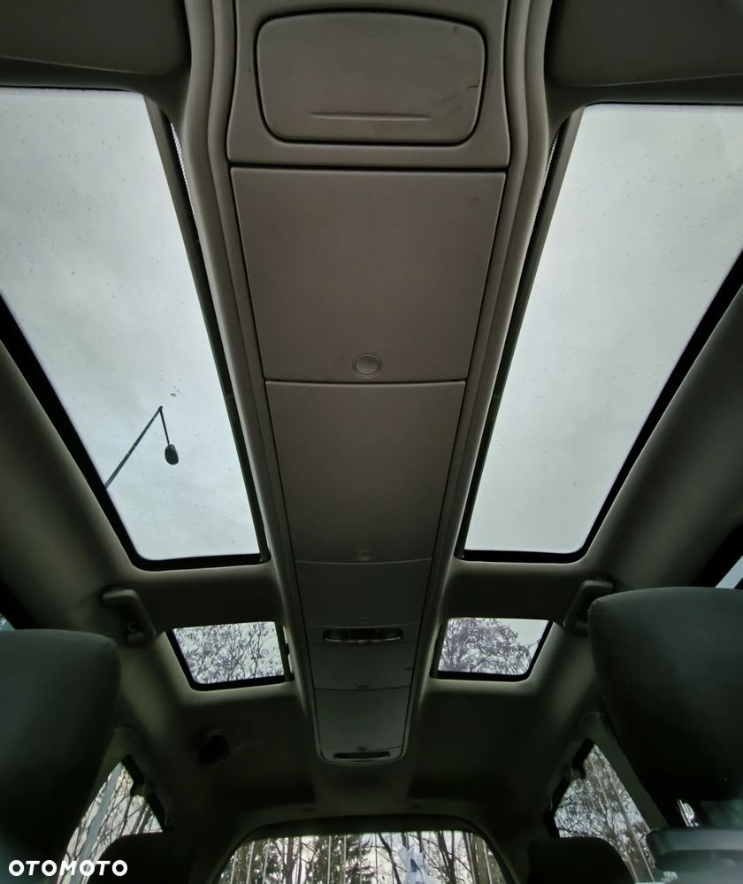 Ford Galaxy 2.0 TDCi Platinium X (Titanium) - 16