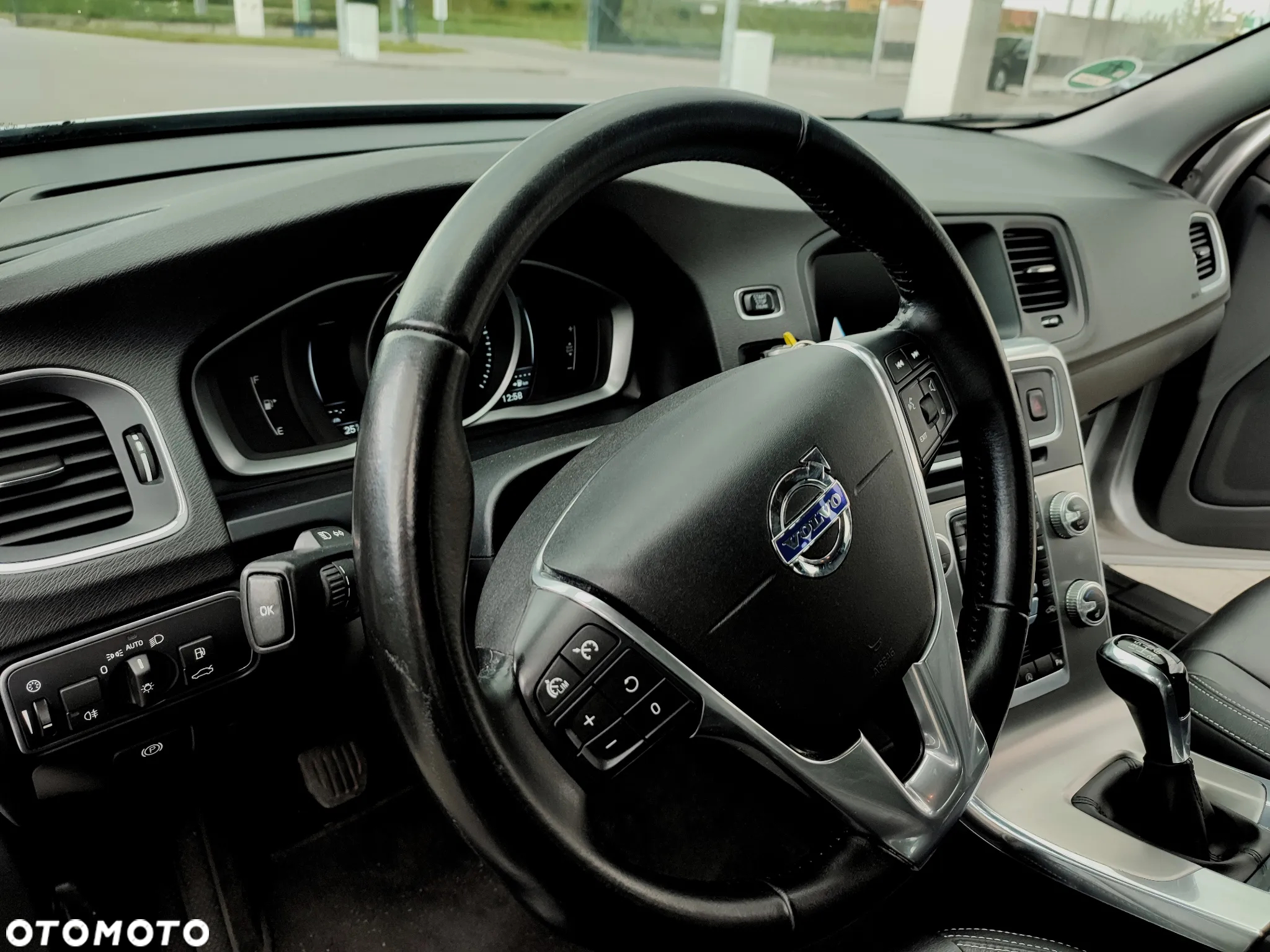 Volvo V60 D3 Momentum - 19