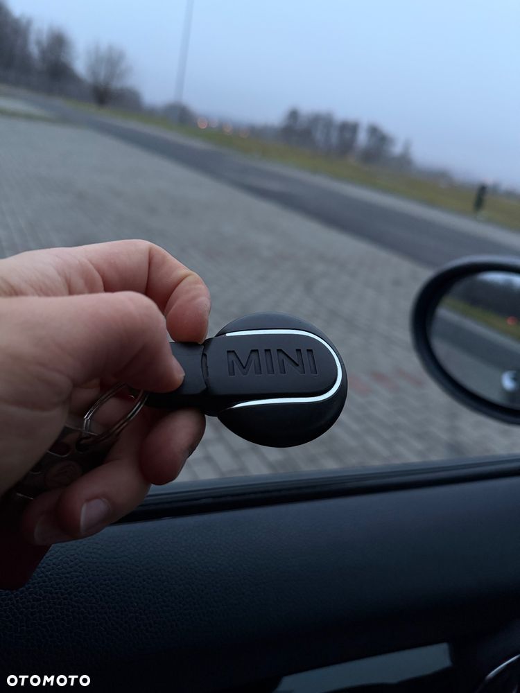 MINI ONE Standard - 27