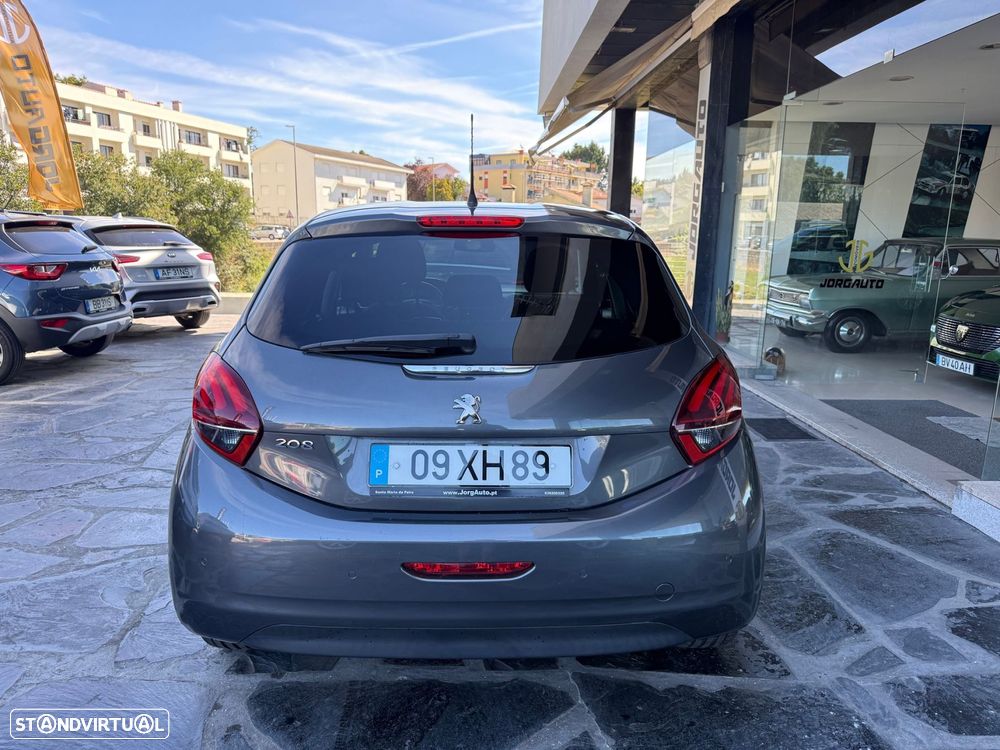 Peugeot 208 1.2 PureTech Allure - 8