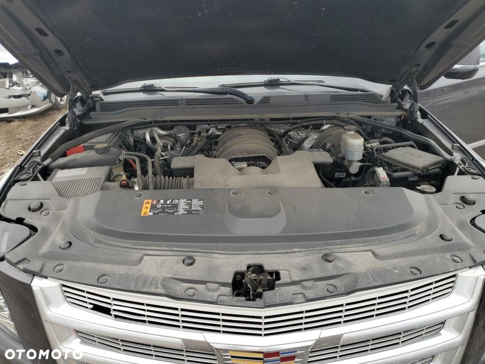 Cadillac Escalade 6.2 V8 AWD AT Platinum - 12