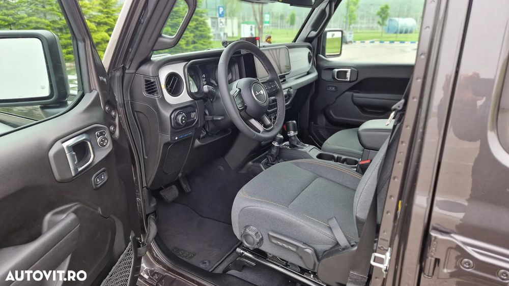Jeep Wrangler - 6
