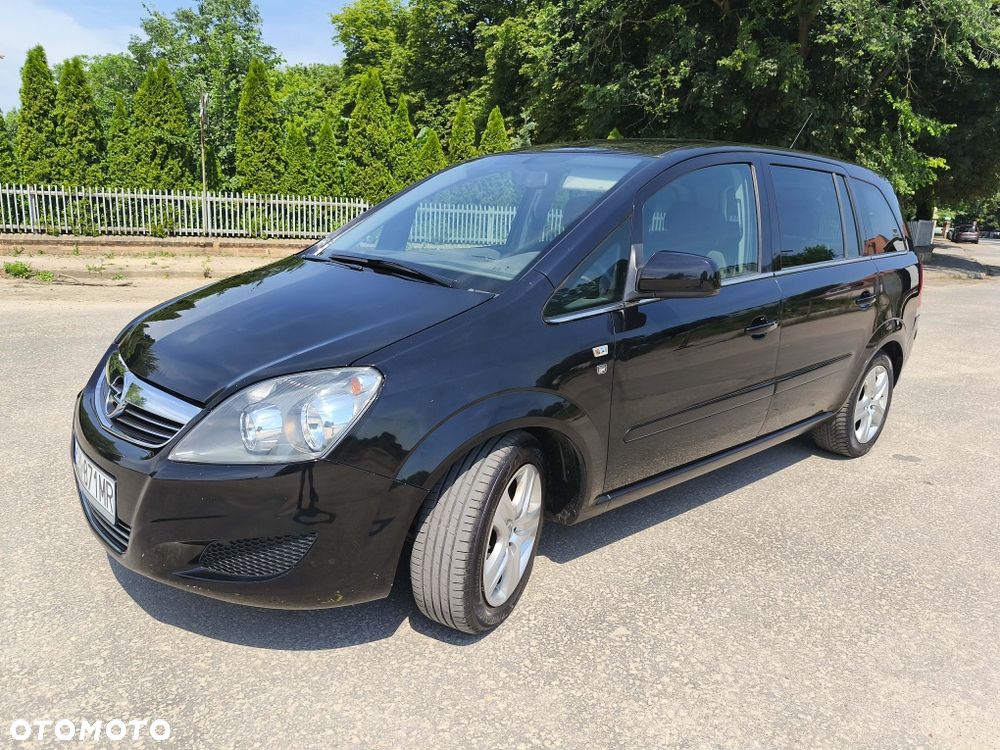 Opel Zafira - 1