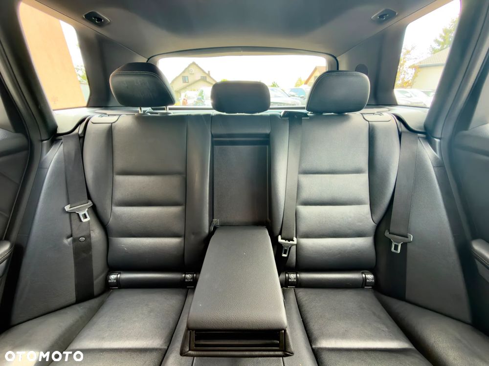 Mercedes-Benz GLK 350 4Matic (BlueEFFICIENCY) 7G-TRONIC - 31