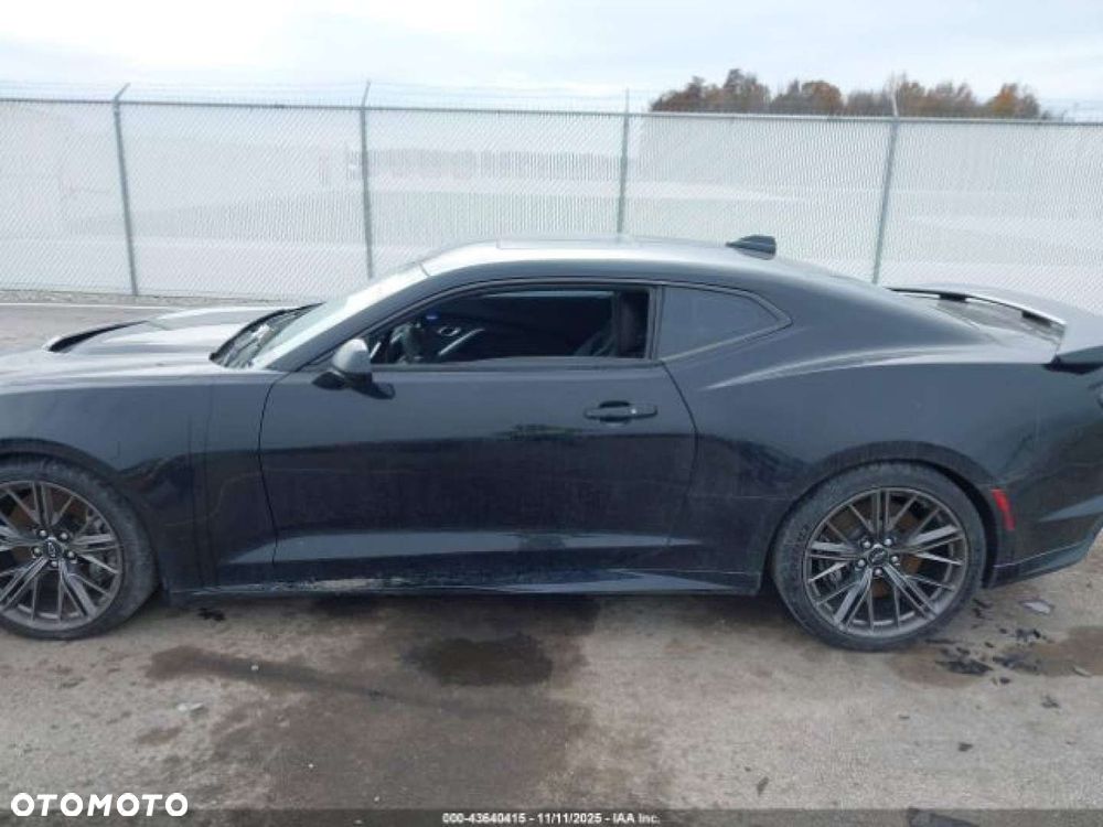 Chevrolet Camaro - 3