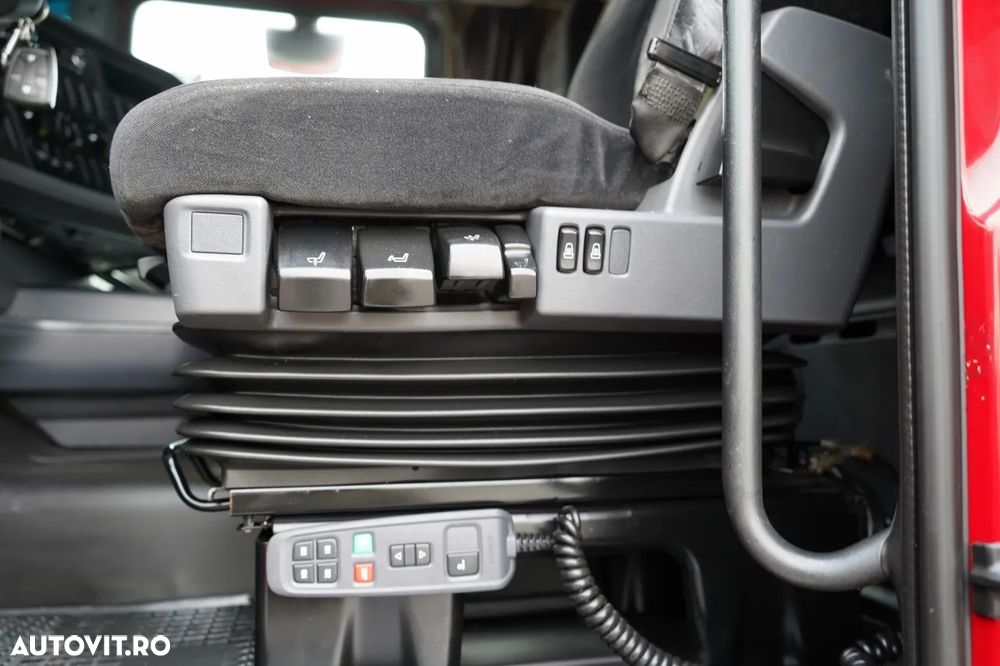 Scania R 410 / RETARDER / OPTICRUISE - 23