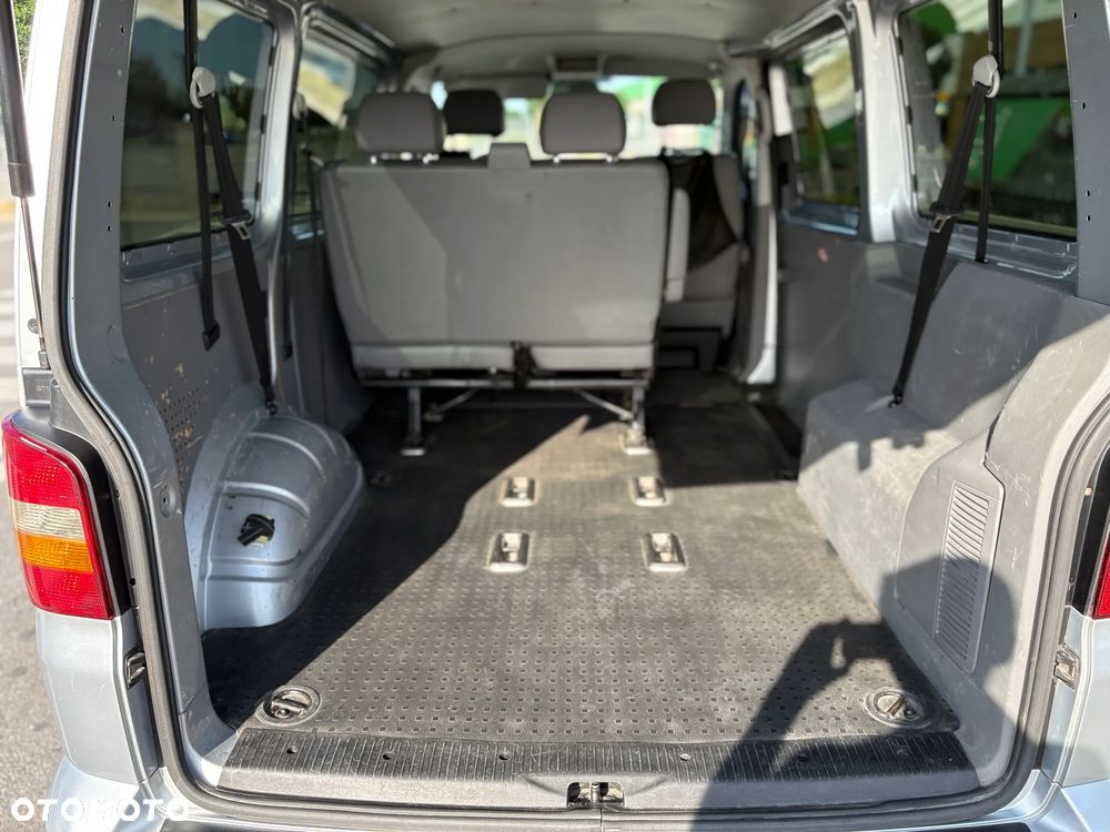 Volkswagen Caravelle L1 - 12