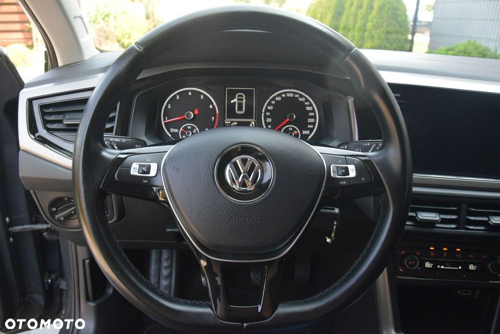 Volkswagen Polo 1.0 Comfortline - 23