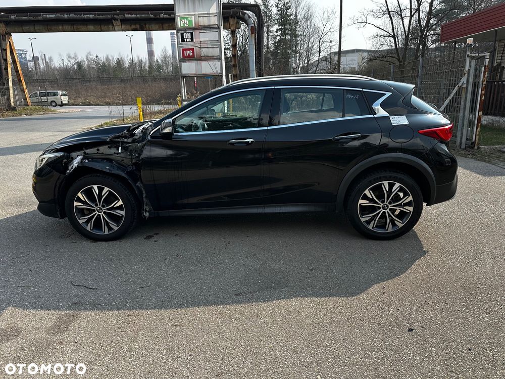 Infiniti QX30 - 7