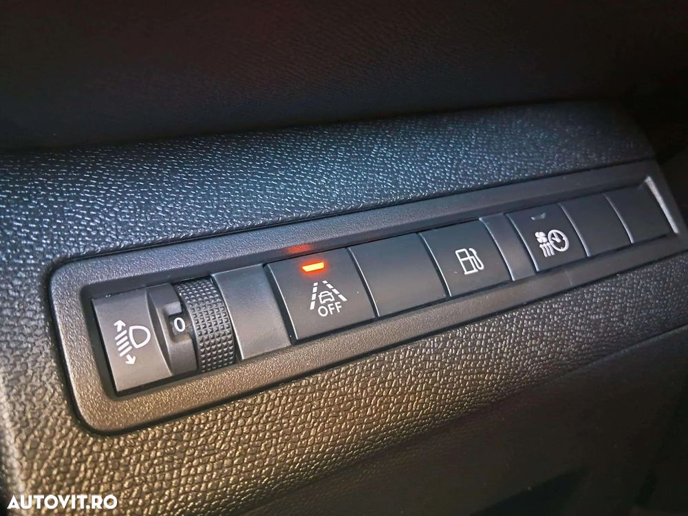 Peugeot 3008 PHEV 300 EAT8 4X4 Allure Pack - 18
