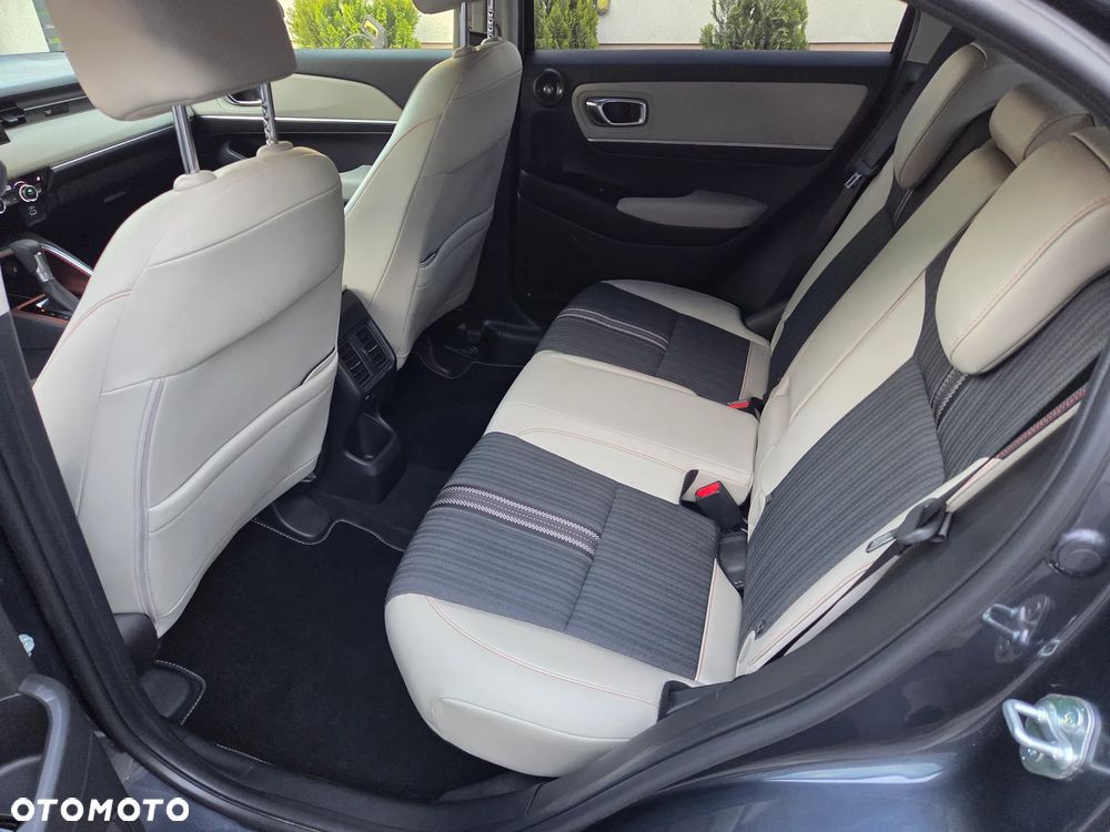 Honda HR-V 1.5 i-MMD Advance CVT - 23